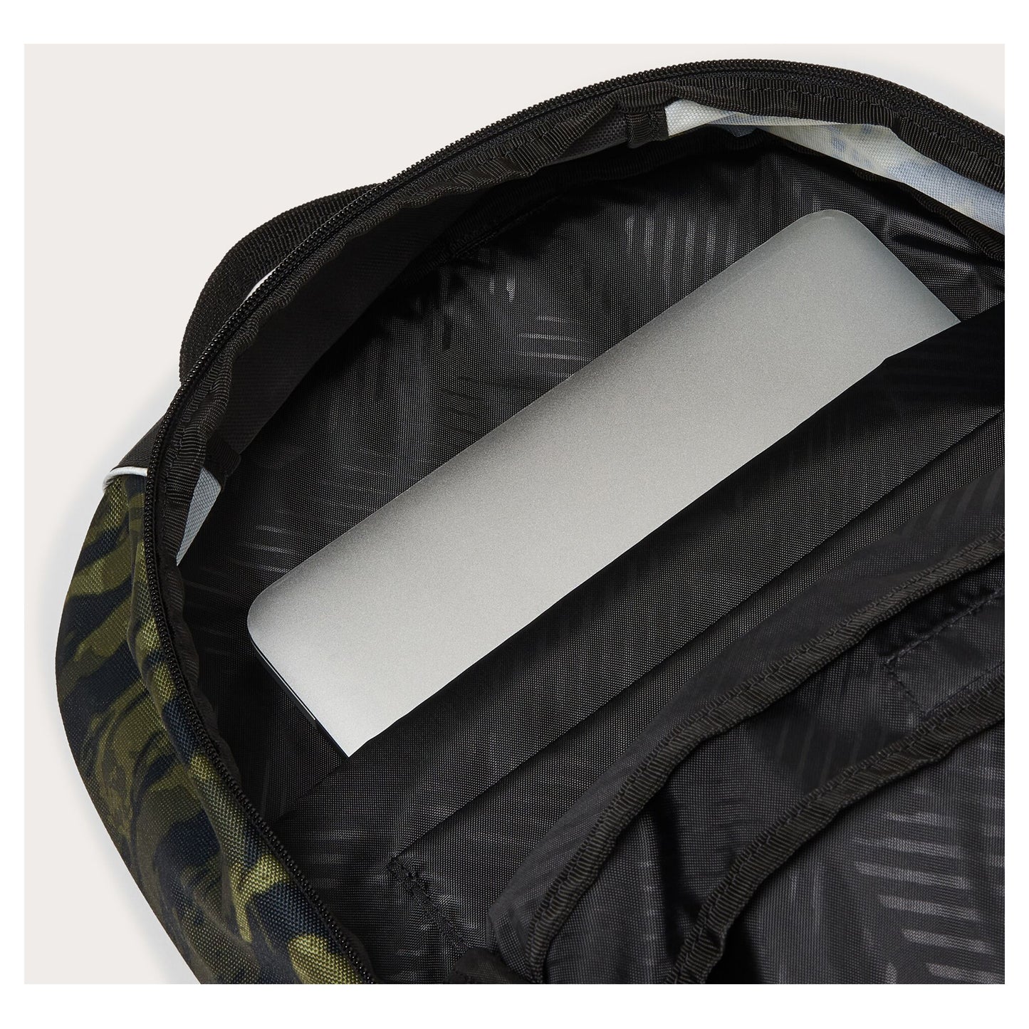 Oakley Enduro 3.0 Backpack 20L - Camo Green