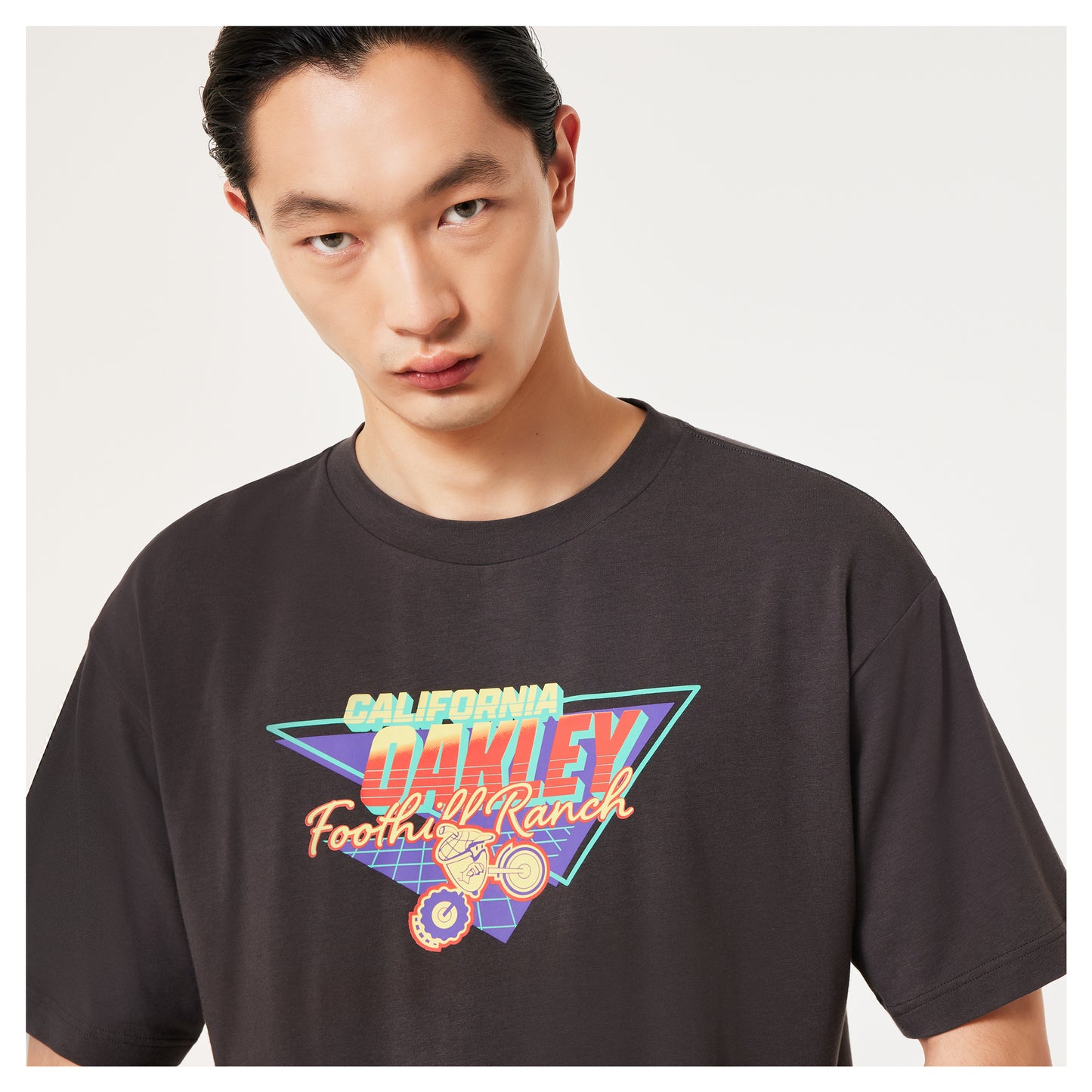 Oakley New Retro 8bit Tee 2.0 - Black