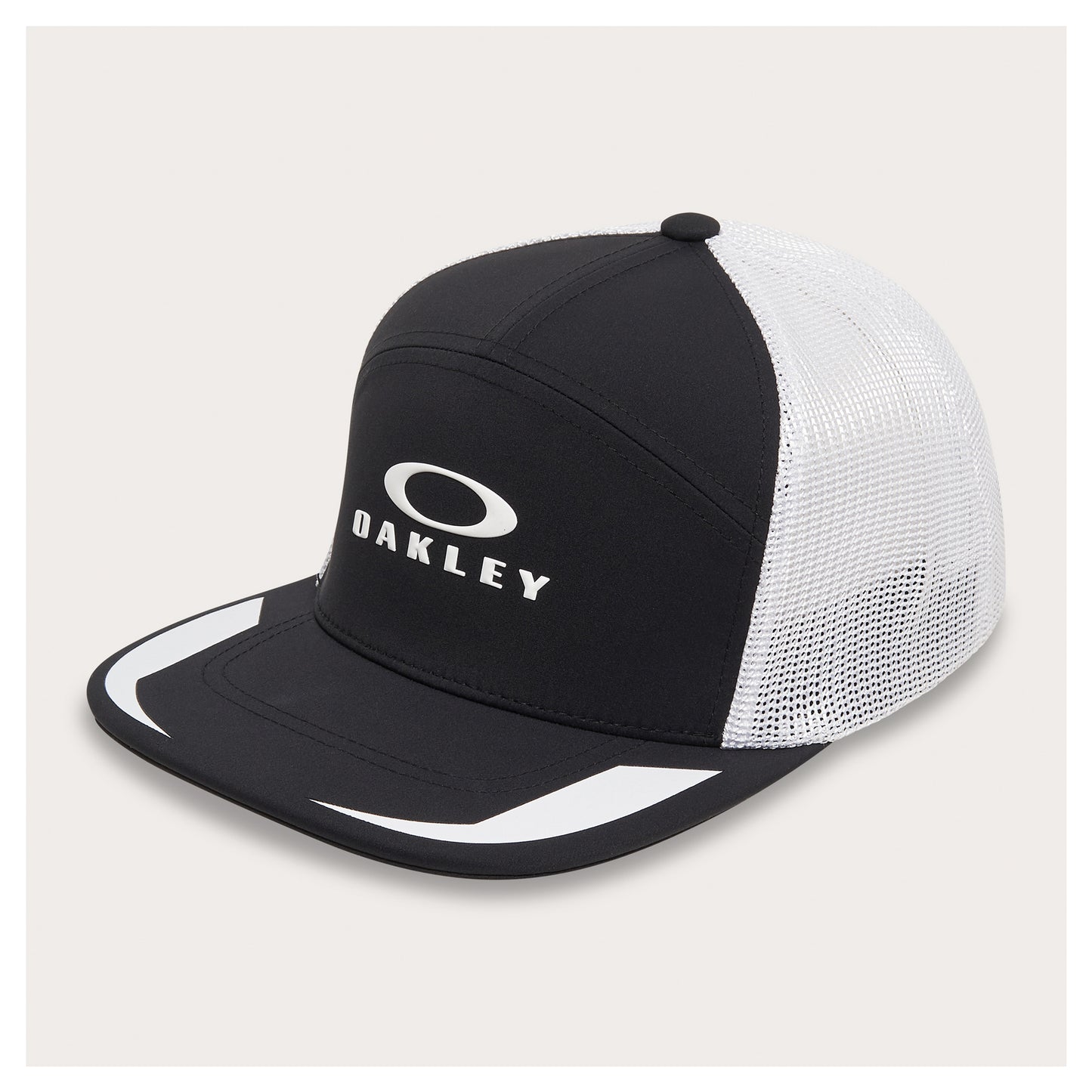 Oakley Podium Trucker Hat - Black / White