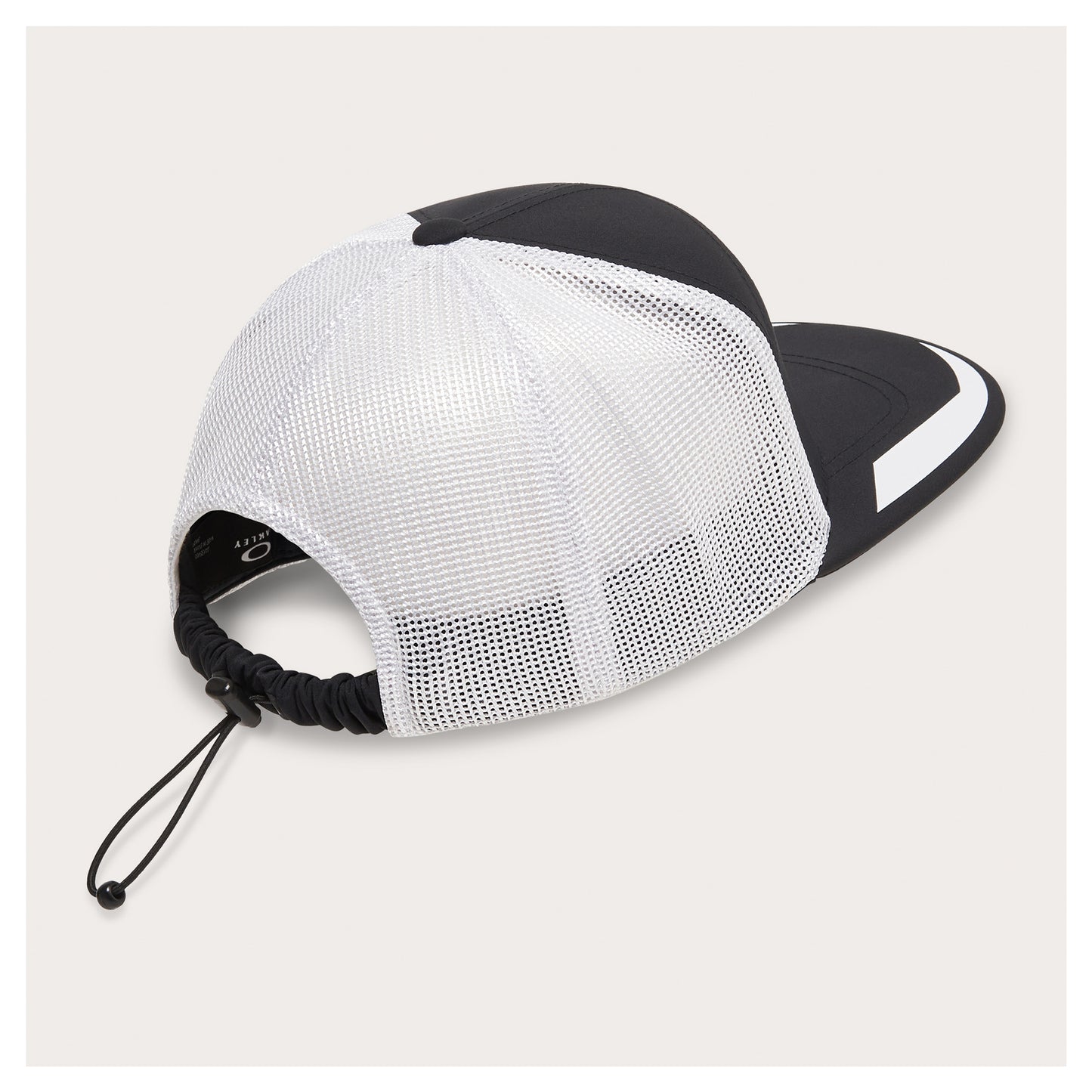Oakley Podium Trucker Hat - Black / White