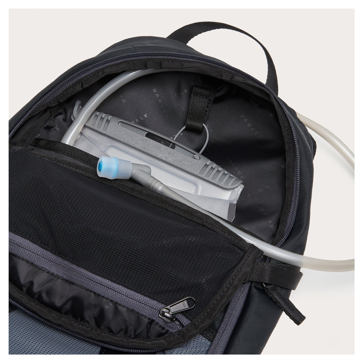 Oakley Seeker Traverse RC Hydra Bag - Black