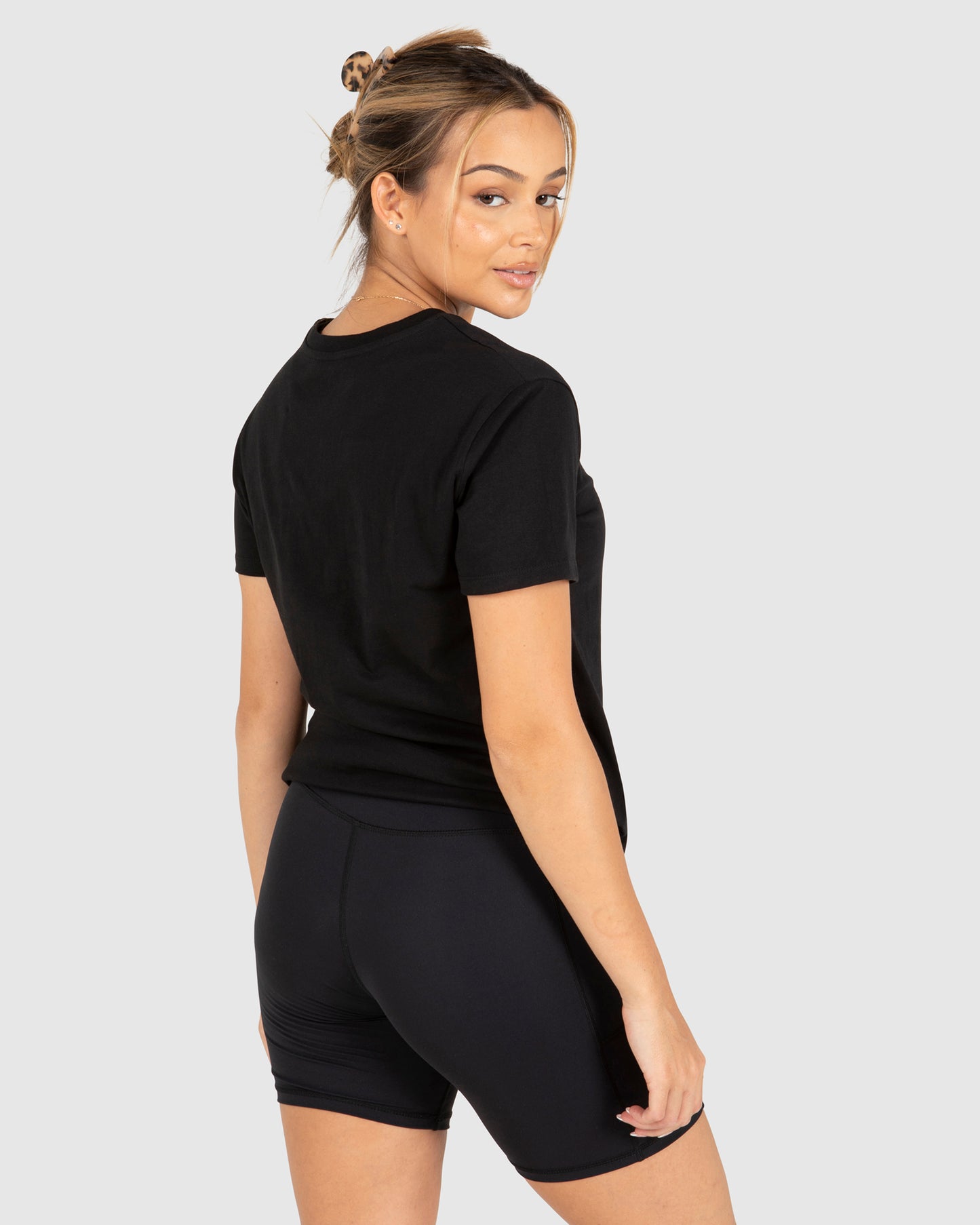 Unit Women's Tee Sweep