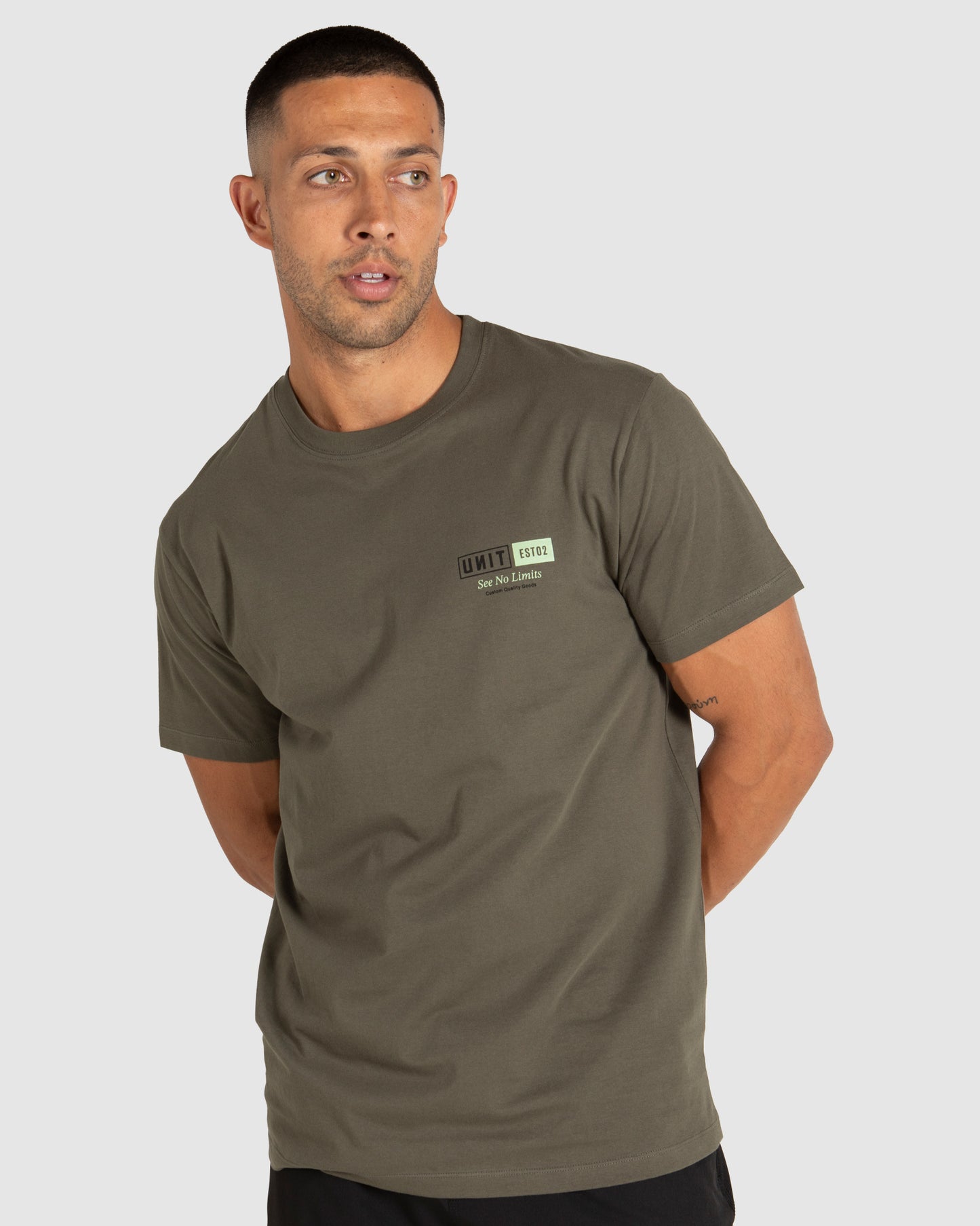 Unit Men's Tee Base Military