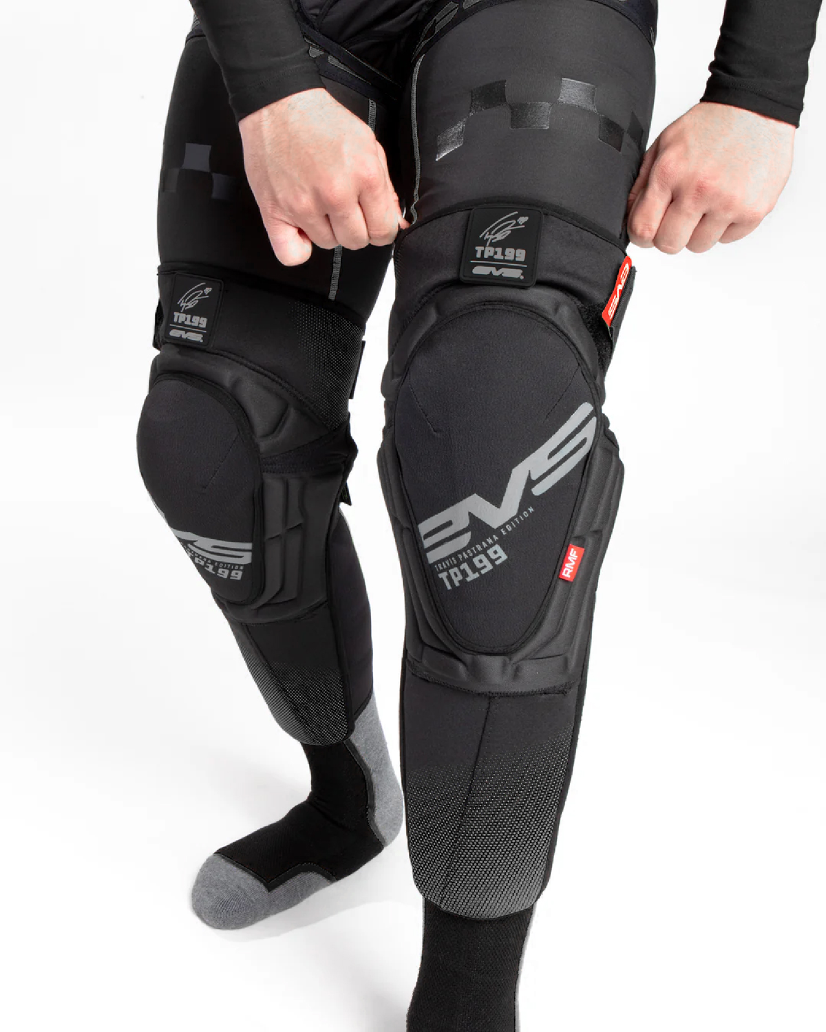 EVS TP199 Knee Guards - Blackout