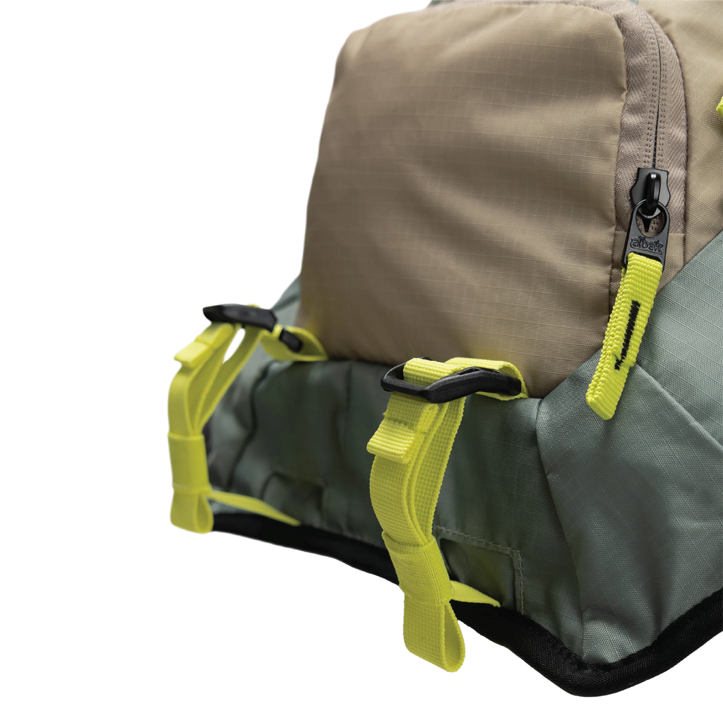 Albek H20-Haul Eight Hydration Pack - Sunflash Dune