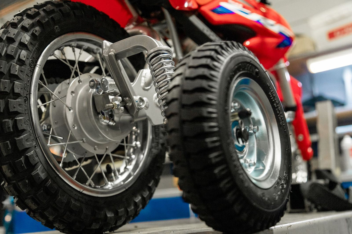 Mini Moto Rear Mount Training Wheels With Suspension Fits TTR50/CRF50/DR-Z