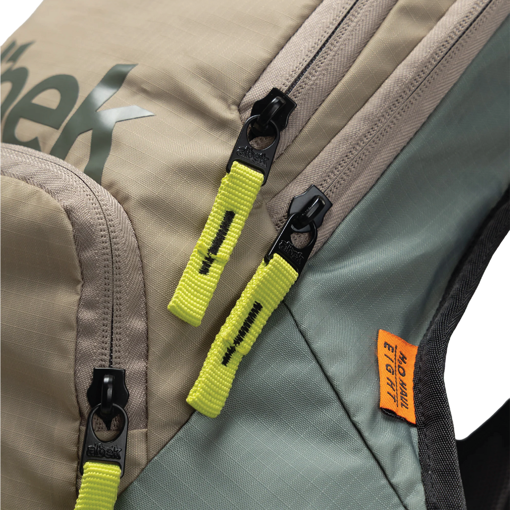 Albek H20-Haul Eight Hydration Pack - Sunflash Dune