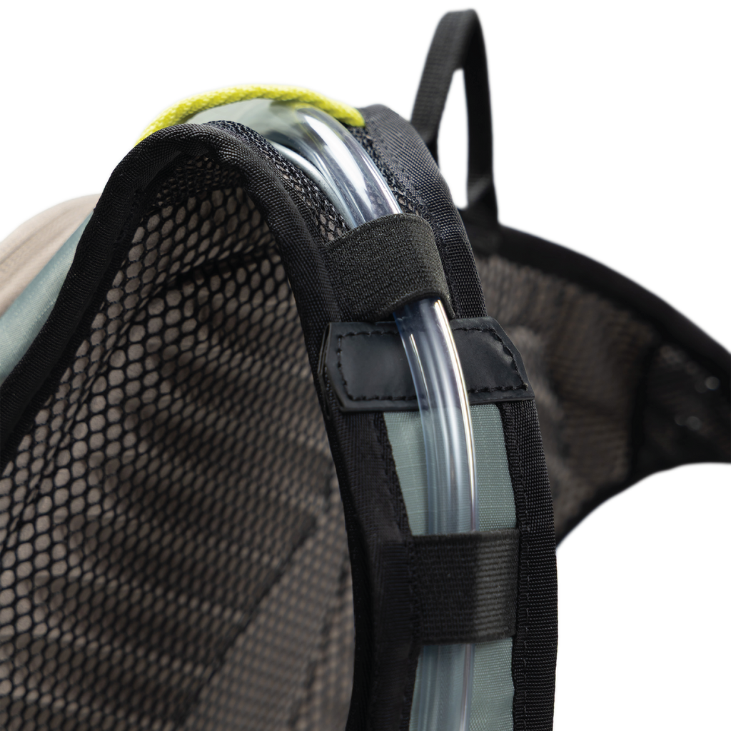 Albek H20-Haul Eight Hydration Pack - Sunflash Dune