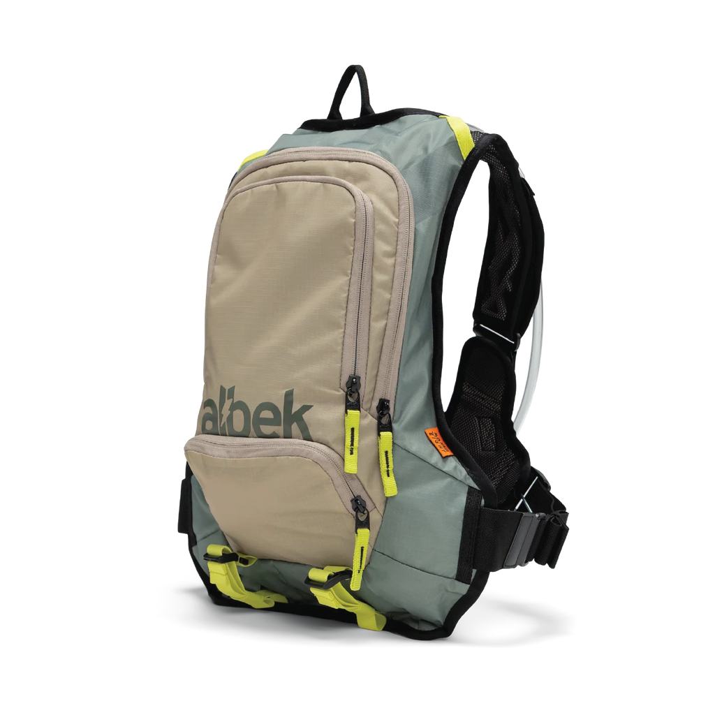 Albek H20-Haul Eight Hydration Pack - Sunflash Dune