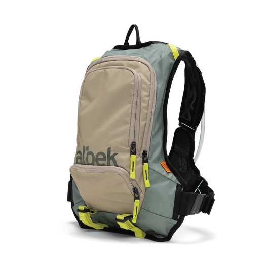 Albek H20-Haul Eight Hydration Pack - Sunflash Dune