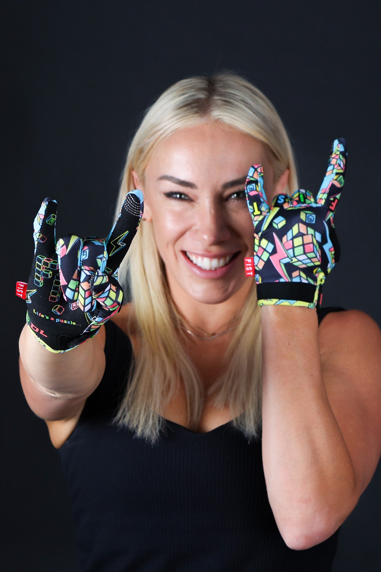 Fist Dl Puzzled Gloves