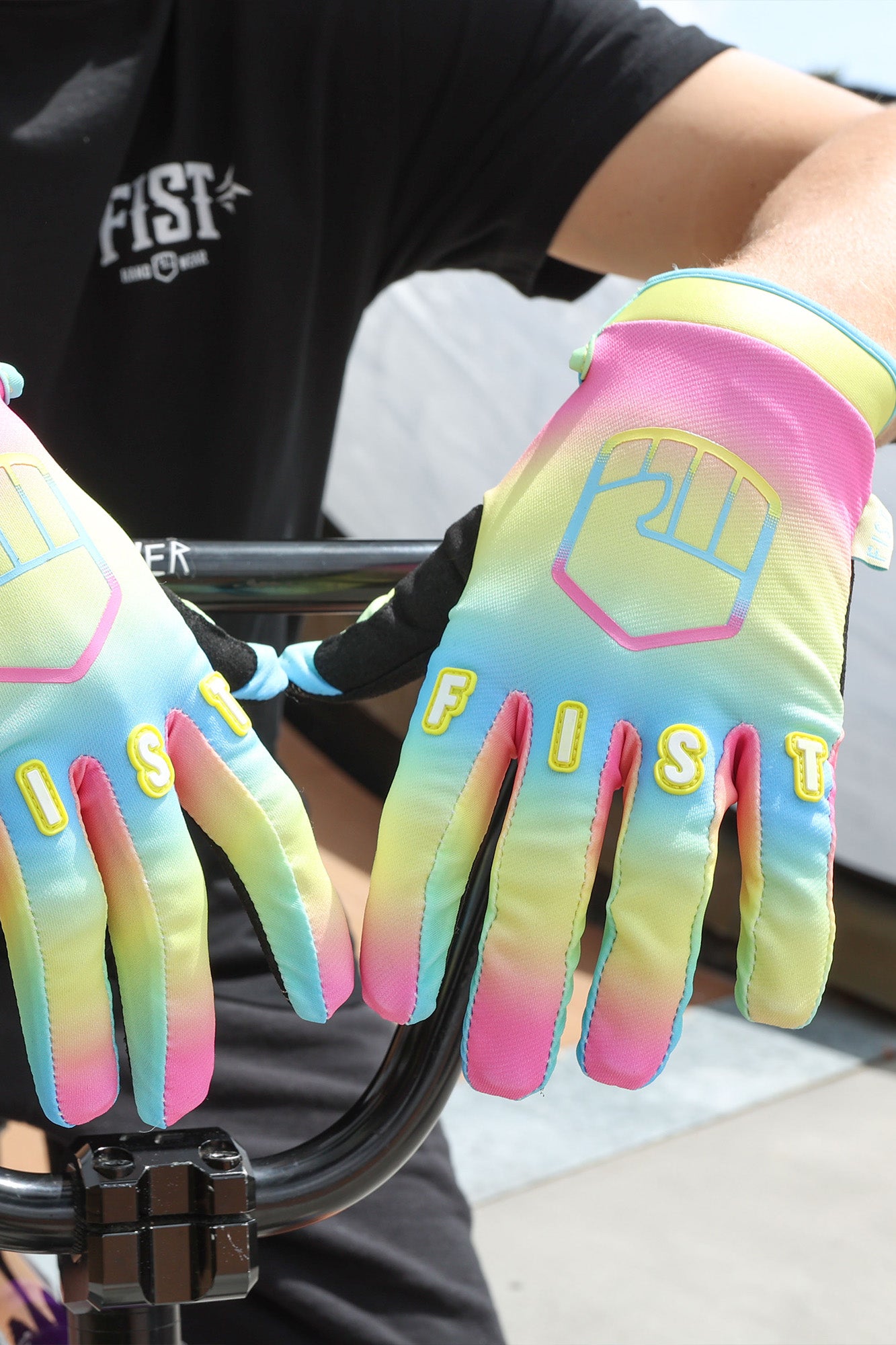 Fist Youth Faded Gloves