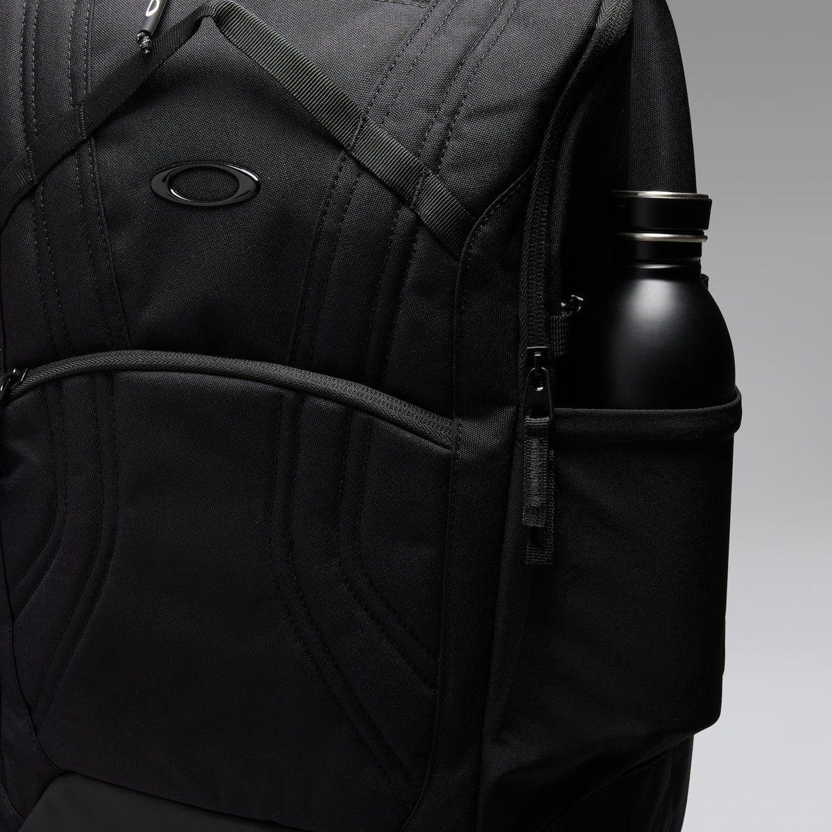 Oakley Enduro 25L Backpack - Pitch Black
