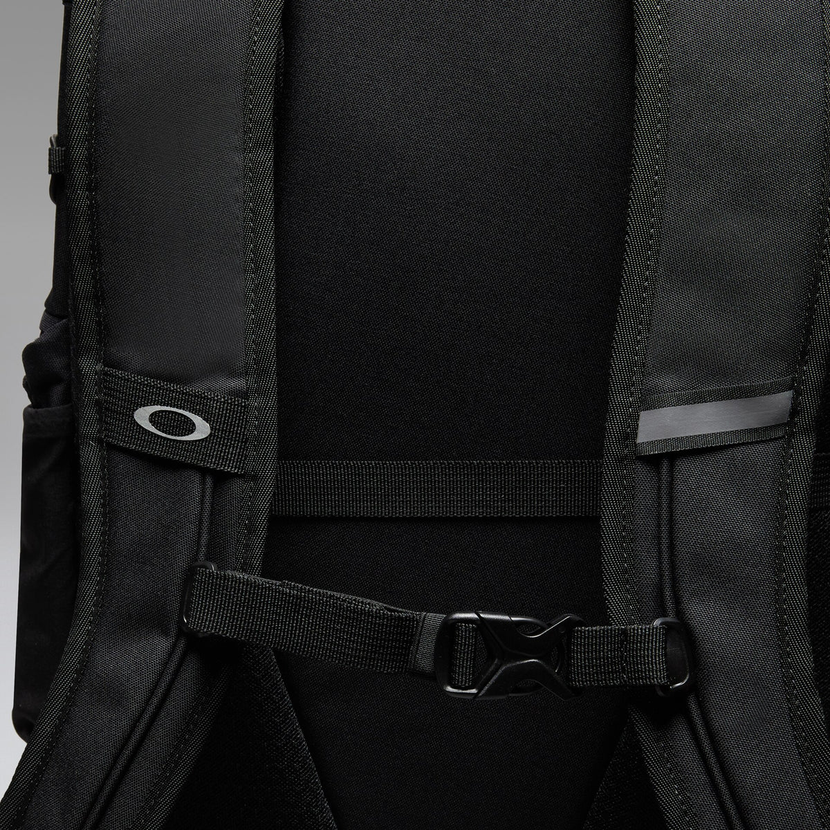 Oakley Enduro 30L Backpack - Pitch Black