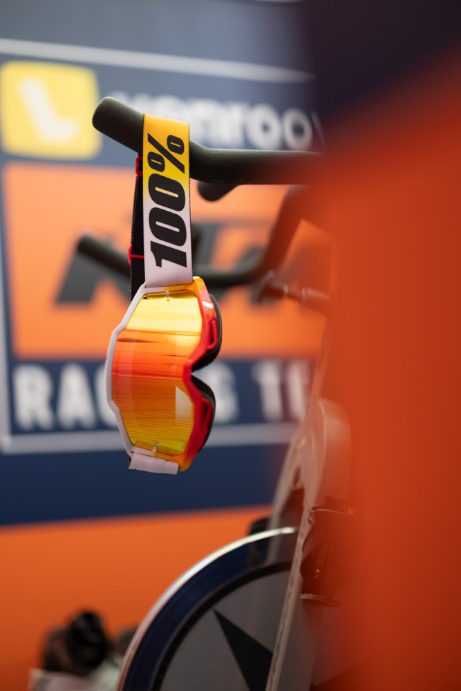 100% Accuri 2 Goggles Torken Mirror - Red / Yellow