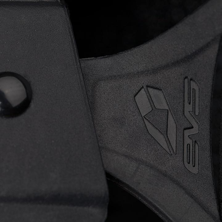 EVS Axis Sport Knee Braces (Pair) - Black