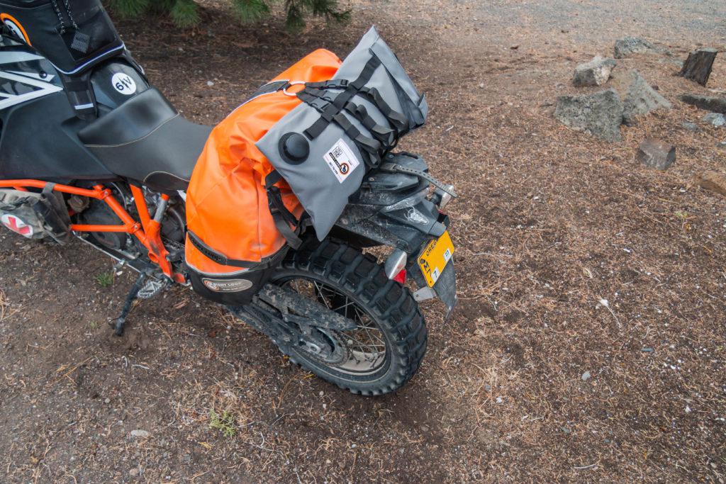 Giant Loop Armadillo Bag Liquid Power Reservoir 7.6 Litre