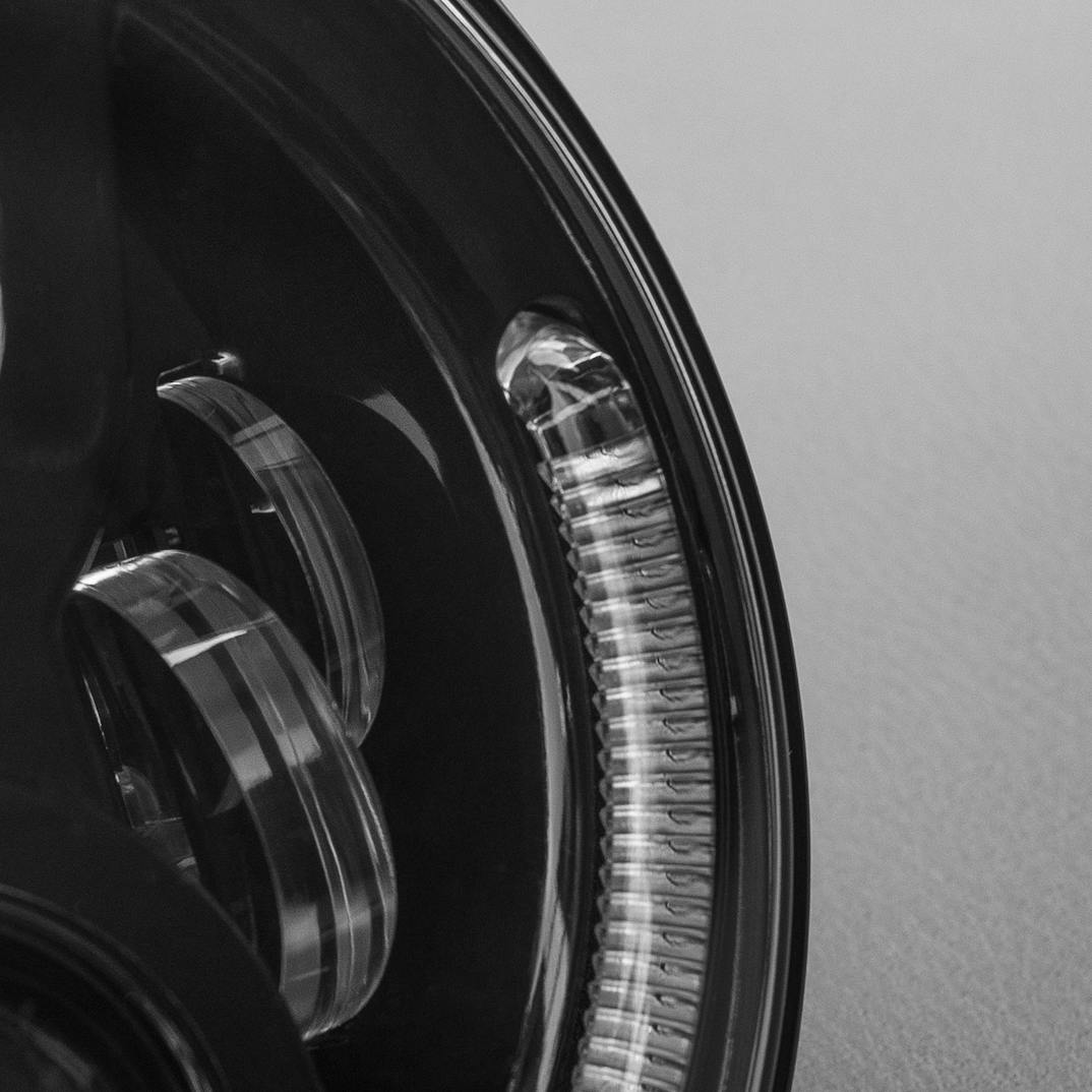 Stedi 7 Inch Carbon - Black LED Headlight