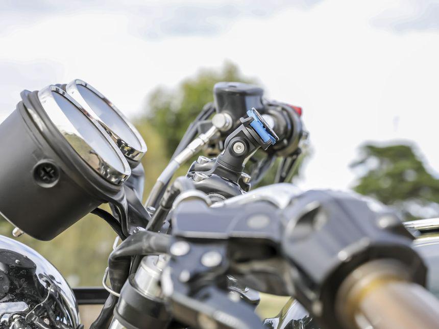 Quad Lock Knuckle Adaptor